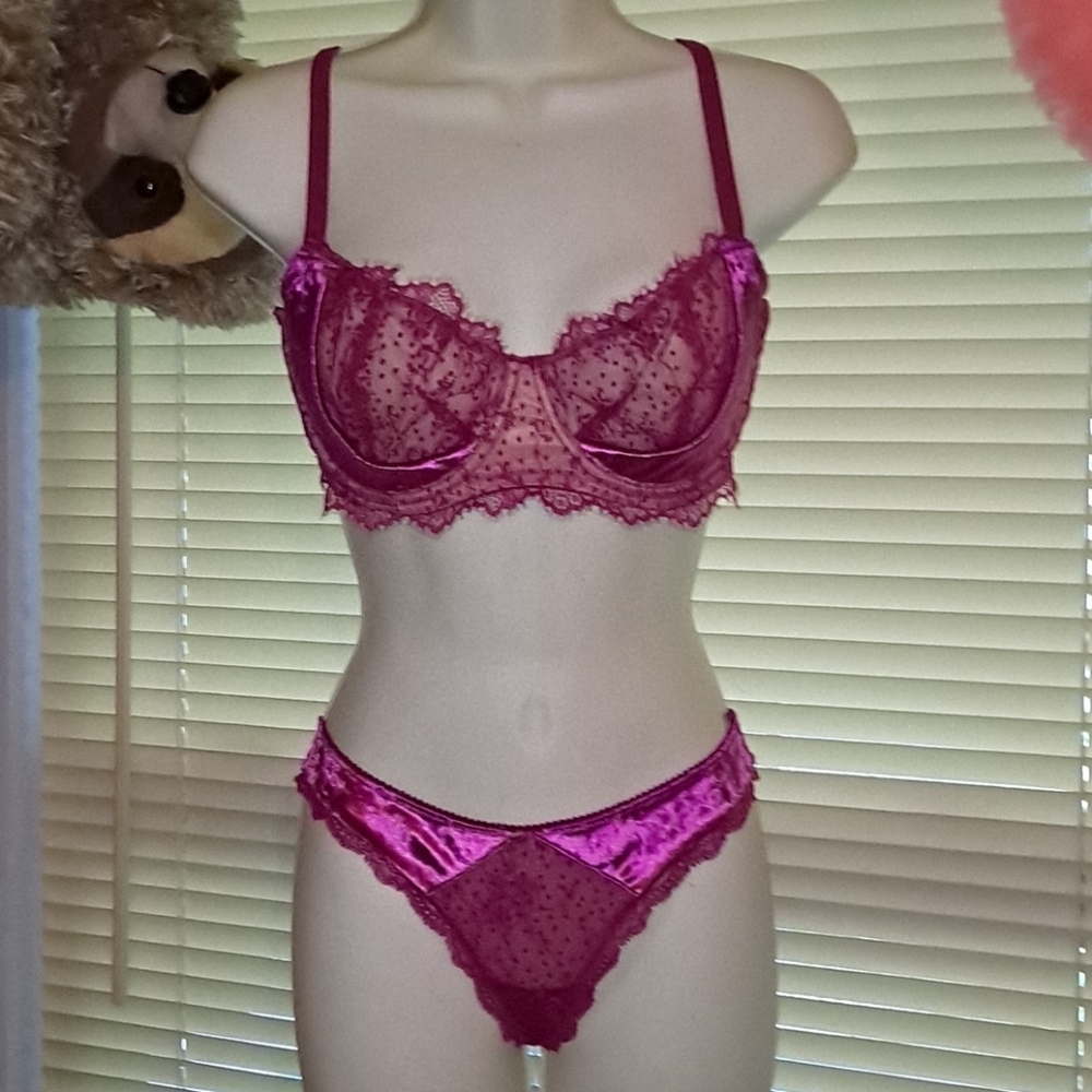 Victoria's Secret Dream Angels unlined bra set embroidery panties Cherry Blossom
